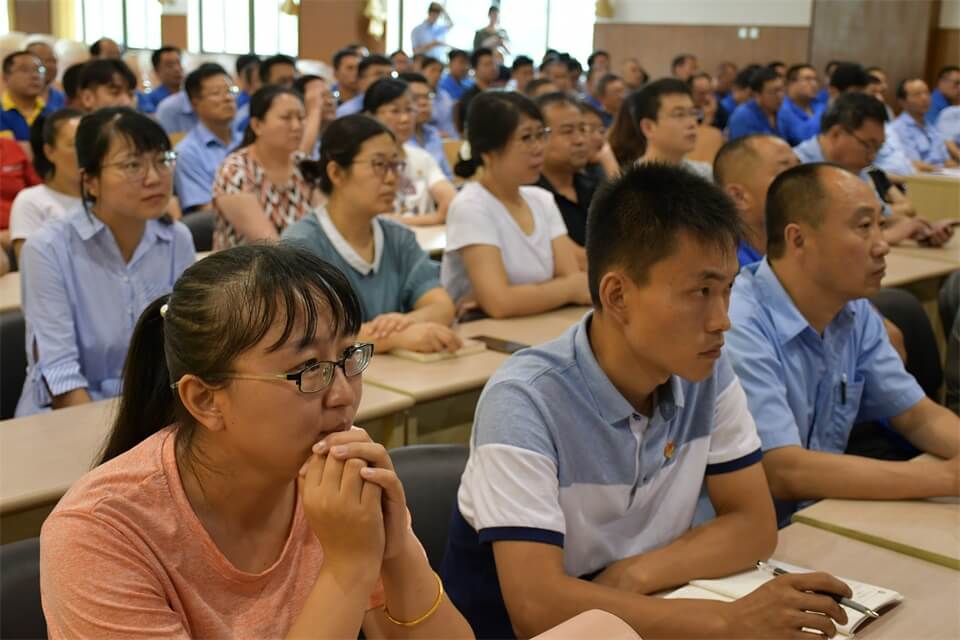 聆聽先進(jìn)事跡，激發(fā)工作熱情(圖5)