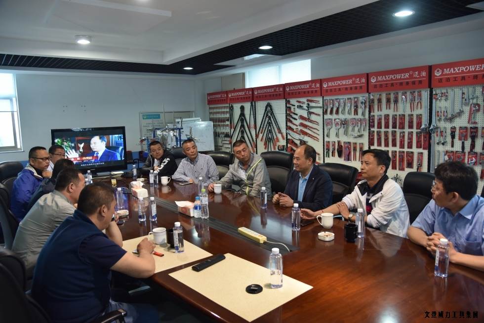 甘肅、青海優(yōu)秀經(jīng)銷商蒞臨威力集團(tuán)參觀考察(圖2)