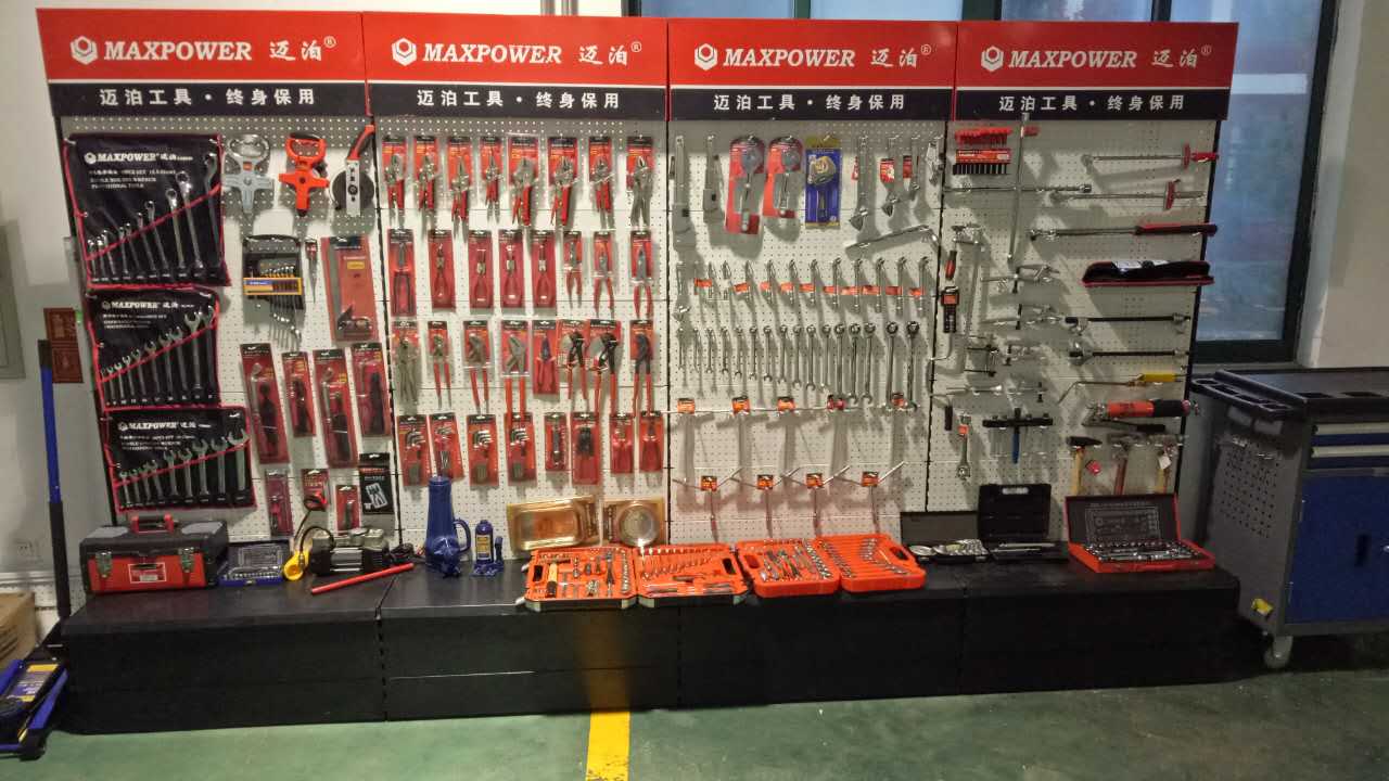 汽車大賽3.jpg 威力工具助力第二屆全國汽車診斷師大賽(威海賽區(qū))(圖2)