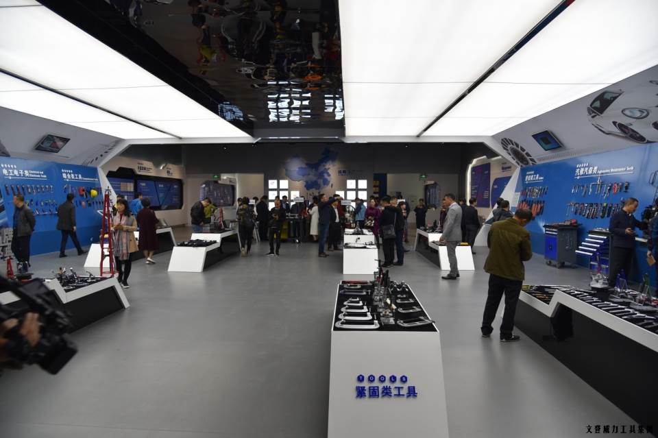 “精誠(chéng)合作，共創(chuàng)輝煌”威力工具第六屆全國(guó)優(yōu)秀經(jīng)銷(xiāo)商大會(huì)圓滿落幕(圖38)