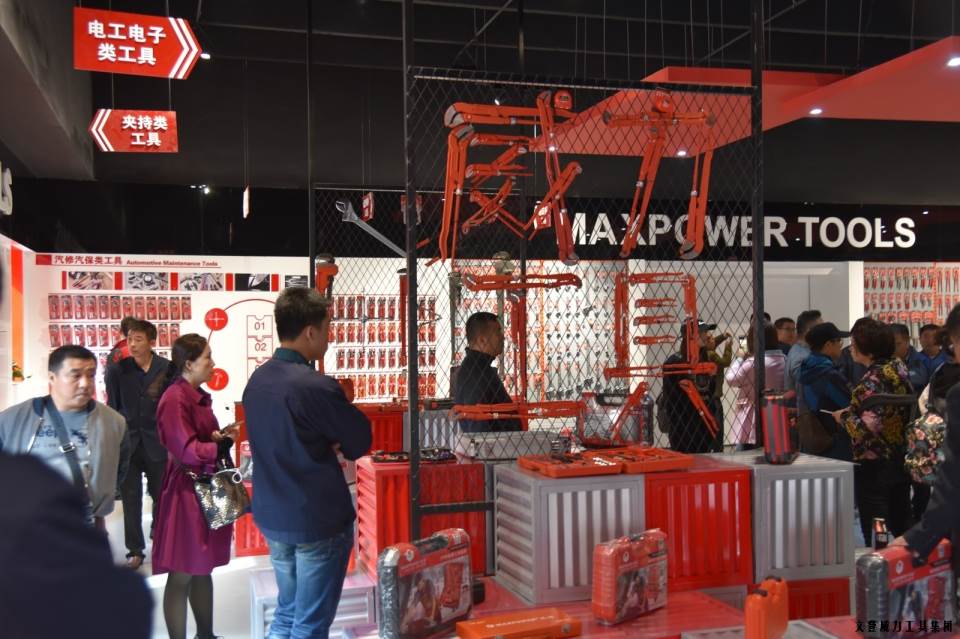 “精誠(chéng)合作，共創(chuàng)輝煌”威力工具第六屆全國(guó)優(yōu)秀經(jīng)銷(xiāo)商大會(huì)圓滿落幕(圖41)